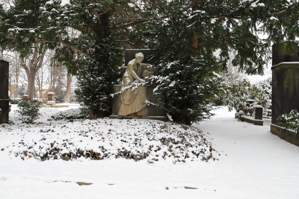 Neuer Annenfriedhof